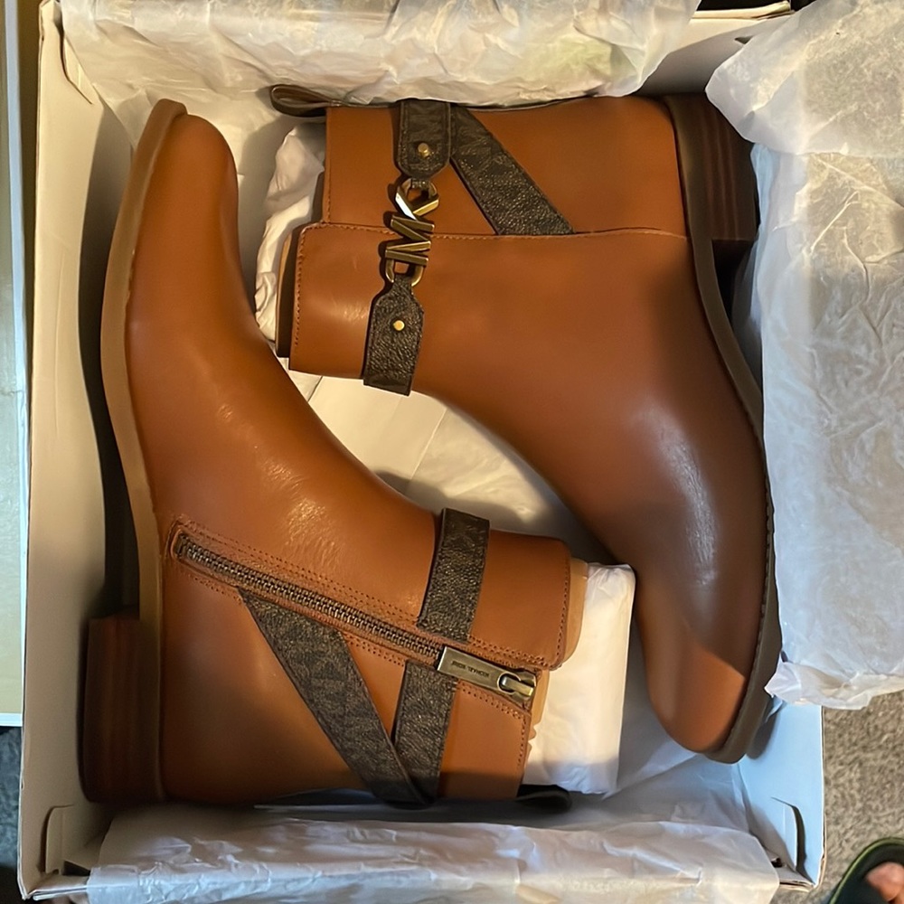 Michael Kors Boots